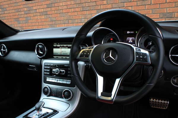 Used Mercedes-Benz SLK 2015 for sale - 75781469: Photo 9