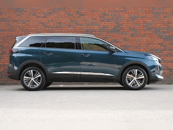 Used Peugeot 5008 2023 for sale - 78947163: Photo