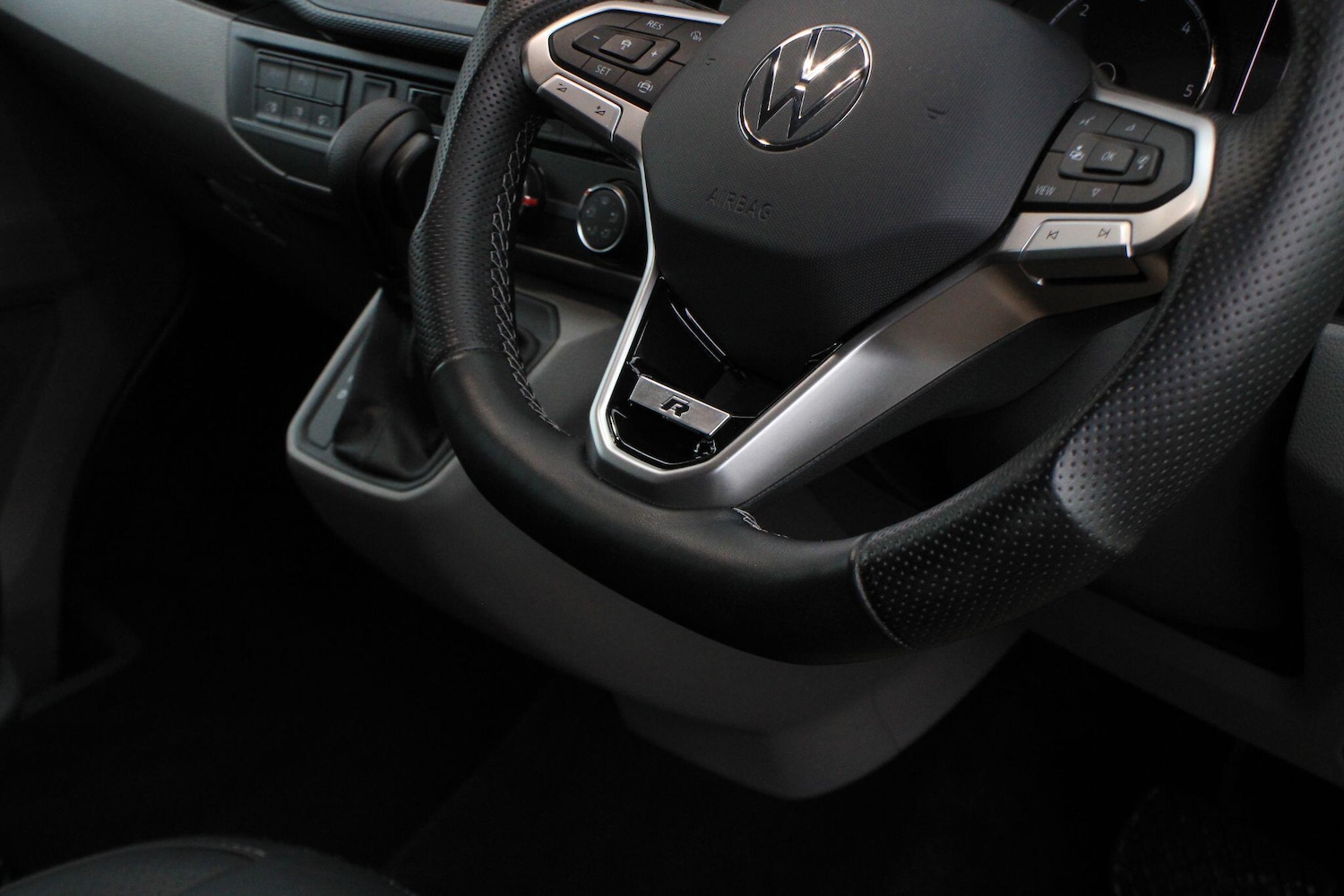 Used Volkswagen Transporter 2022 for sale - 77191443: Photo 32