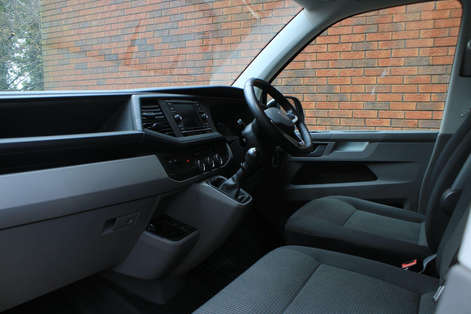 Used Volkswagen Transporter 2024 for sale - 77040296: Photo 18