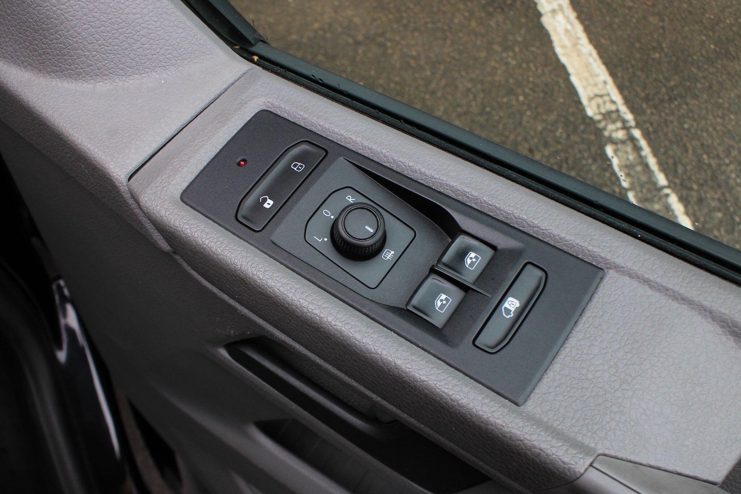 Used Volkswagen Transporter 2024 for sale - 76727841: Photo 25