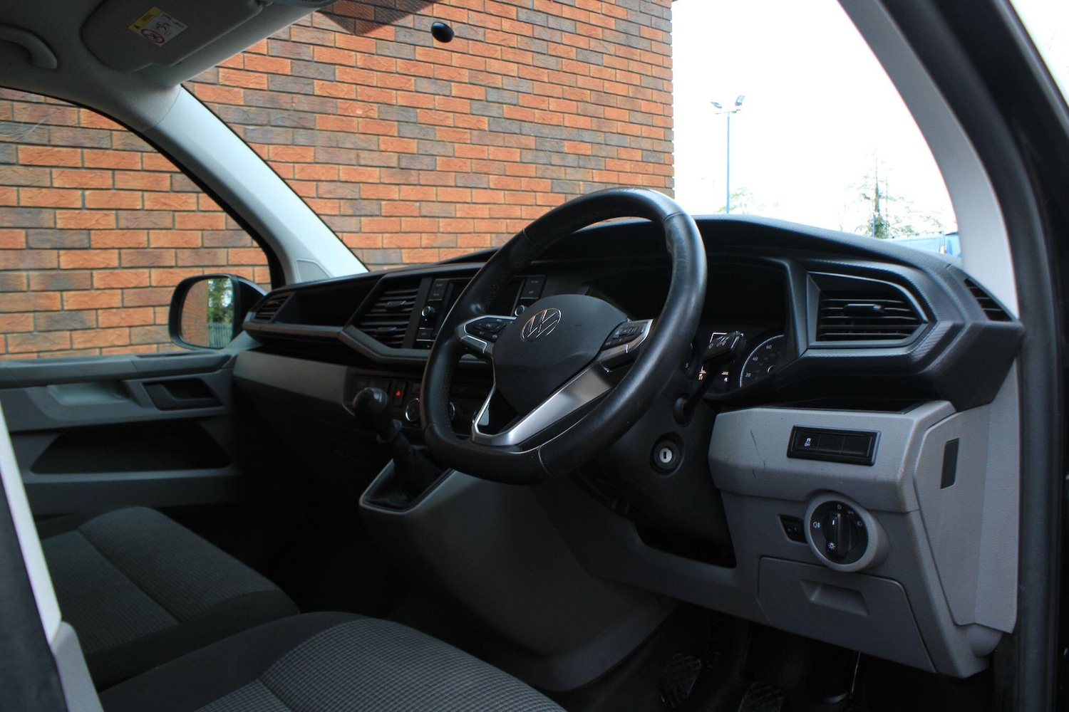 Used Volkswagen Transporter 2024 for sale - 76727841: Photo 5