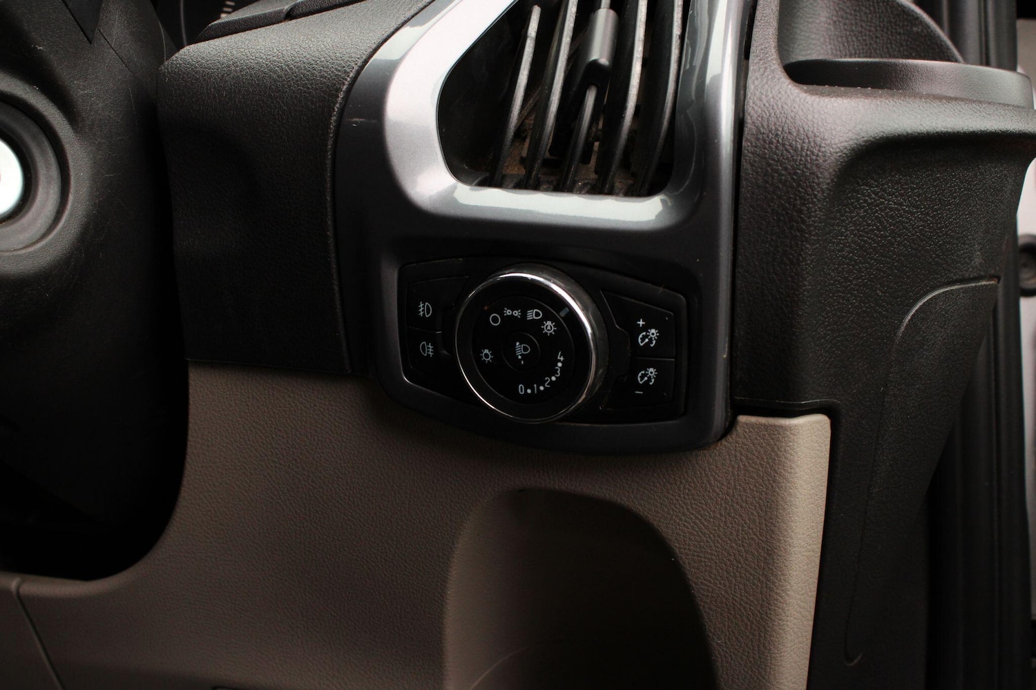 Used Ford Transit Custom 2017 for sale - 78007048: Photo 29