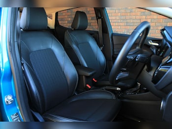 Used Ford Fiesta 2018 for sale - 76714796: Photo