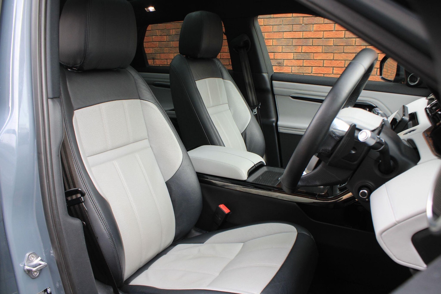 Used Land Rover Range Rover Evoque 2020 for sale - 76550922: Photo 4