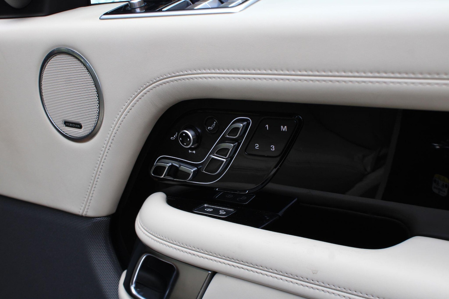 Used Land Rover Range Rover 2020 for sale - 76701976: Photo 35