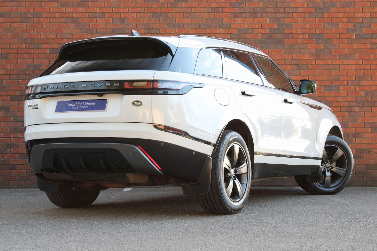 Used Land Rover Range Rover Velar for sale - 77737127: Photo 18