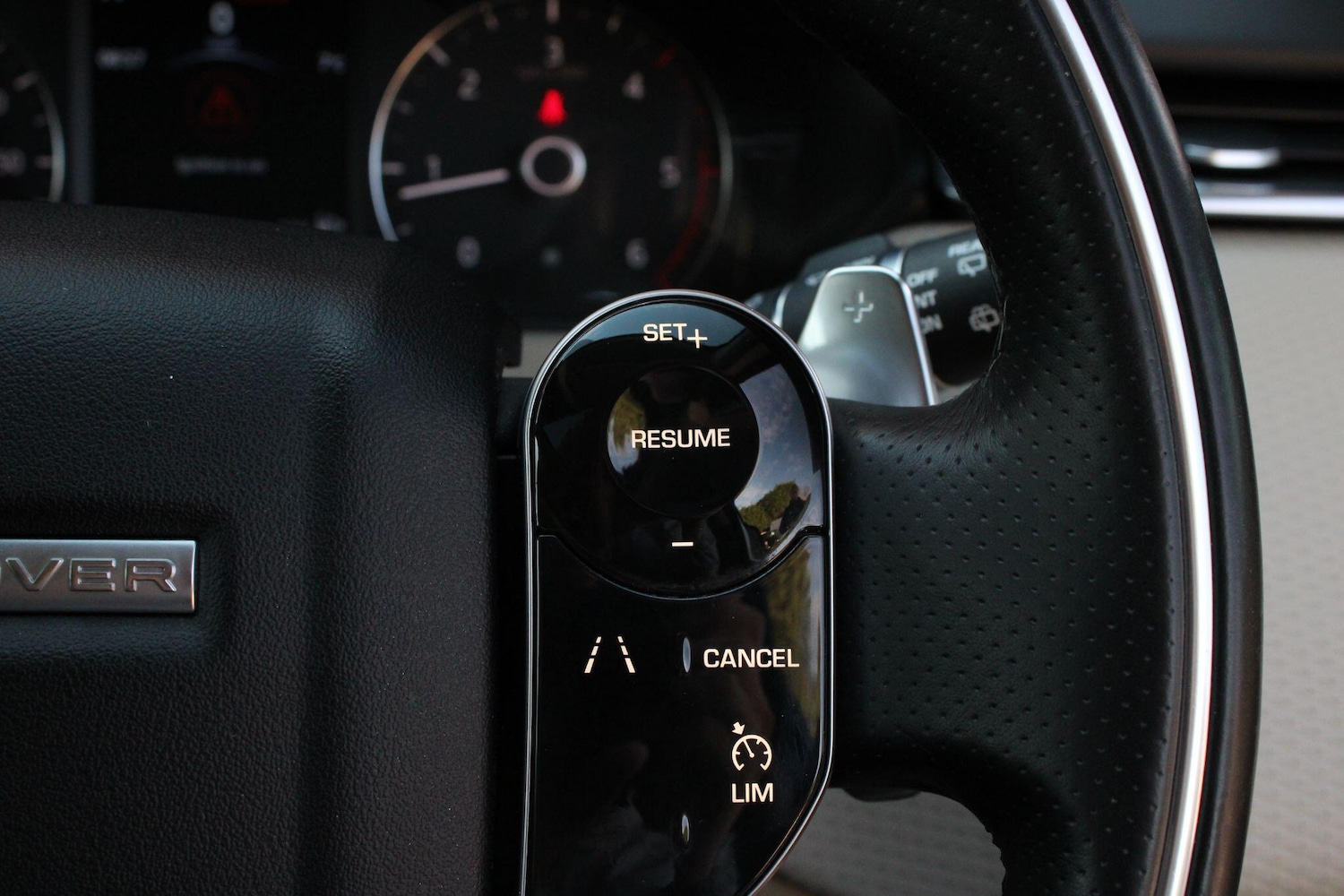 Used Land Rover Range Rover Velar for sale - 77737127: Photo 31