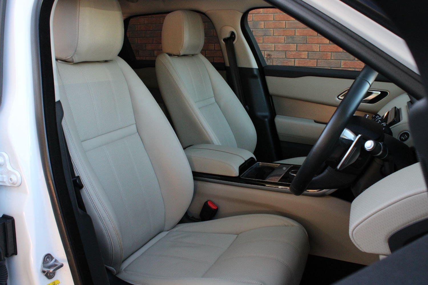 Used Land Rover Range Rover Velar for sale - 77737127: Photo 4