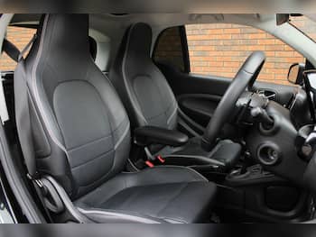 Used smart fortwo 2017 for sale - 79712419: Photo