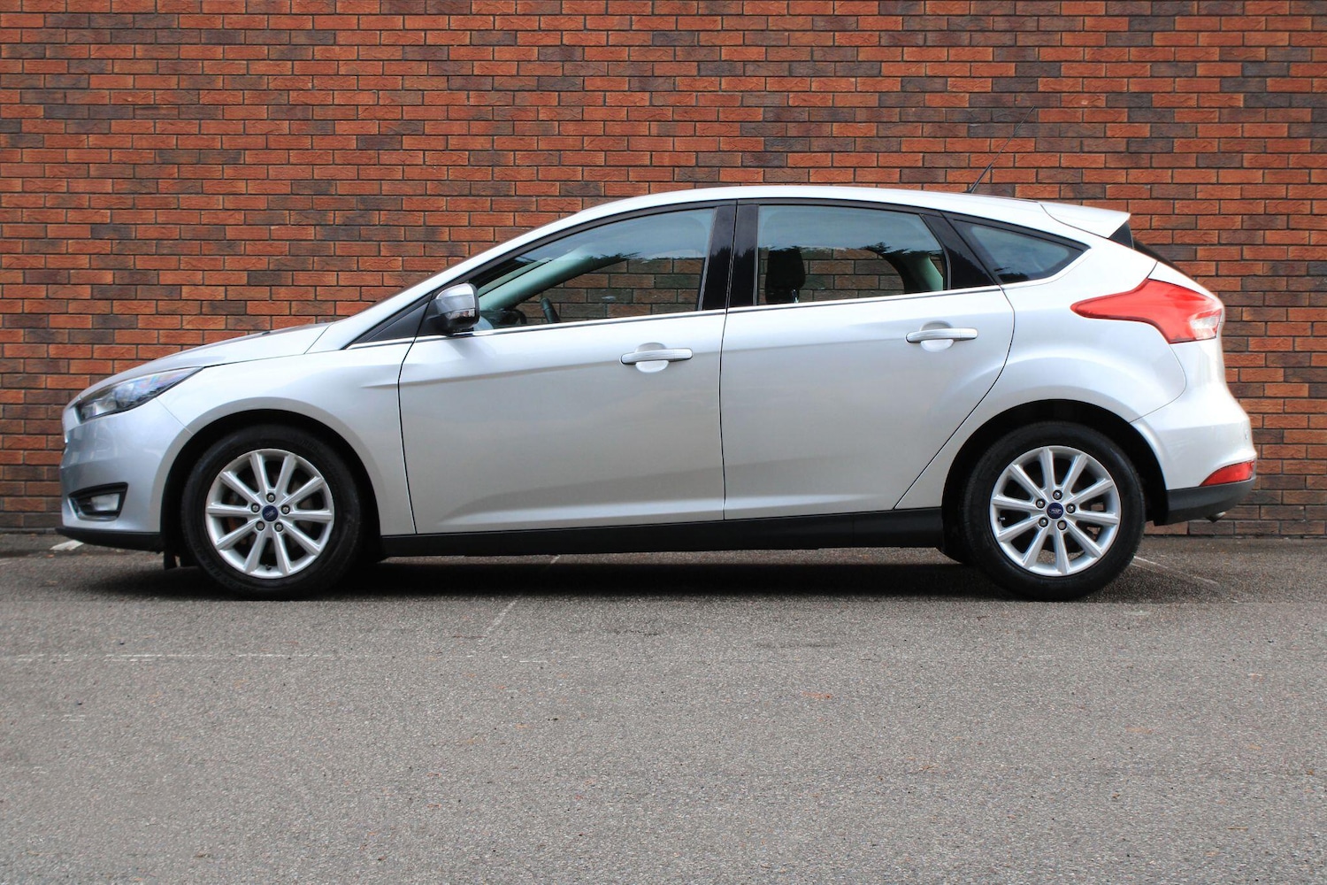 Used Ford Focus 2016 for sale - 76633463: Photo 11