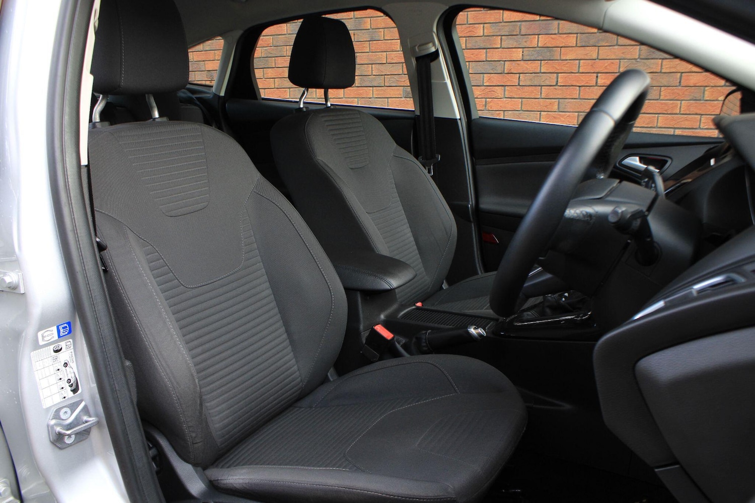 Used Ford Focus 2016 for sale - 76633463: Photo 4