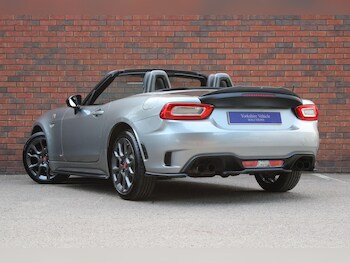 Used Abarth 124 Spider 2018 for sale - 77824843: Photo