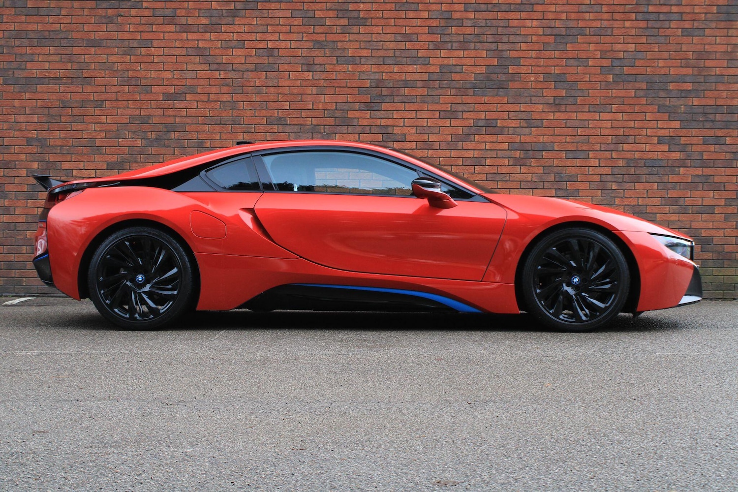 Used BMW i8 2015 for sale - 77191135: Photo 2