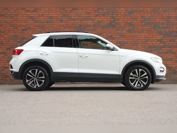 Used Volkswagen T-Roc 2021 for sale - 79767501: Photo