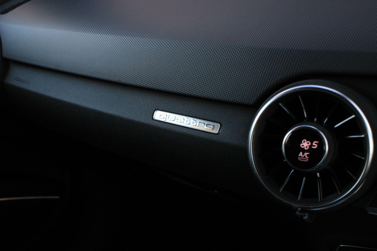 Used Audi TT 2015 for sale - 77016679: Photo 33