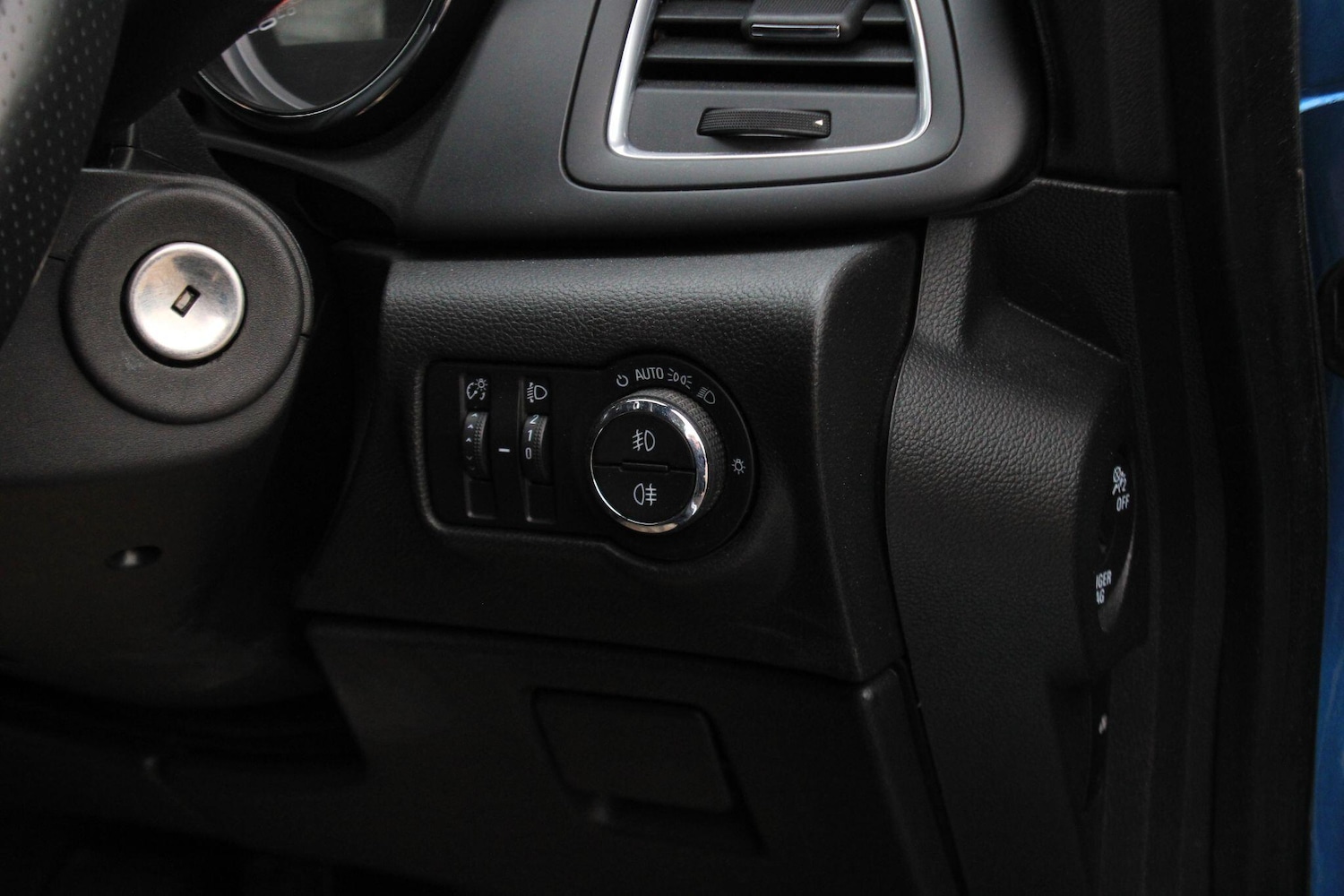 Used Vauxhall Cascada 2016 for sale - 77040558: Photo 28