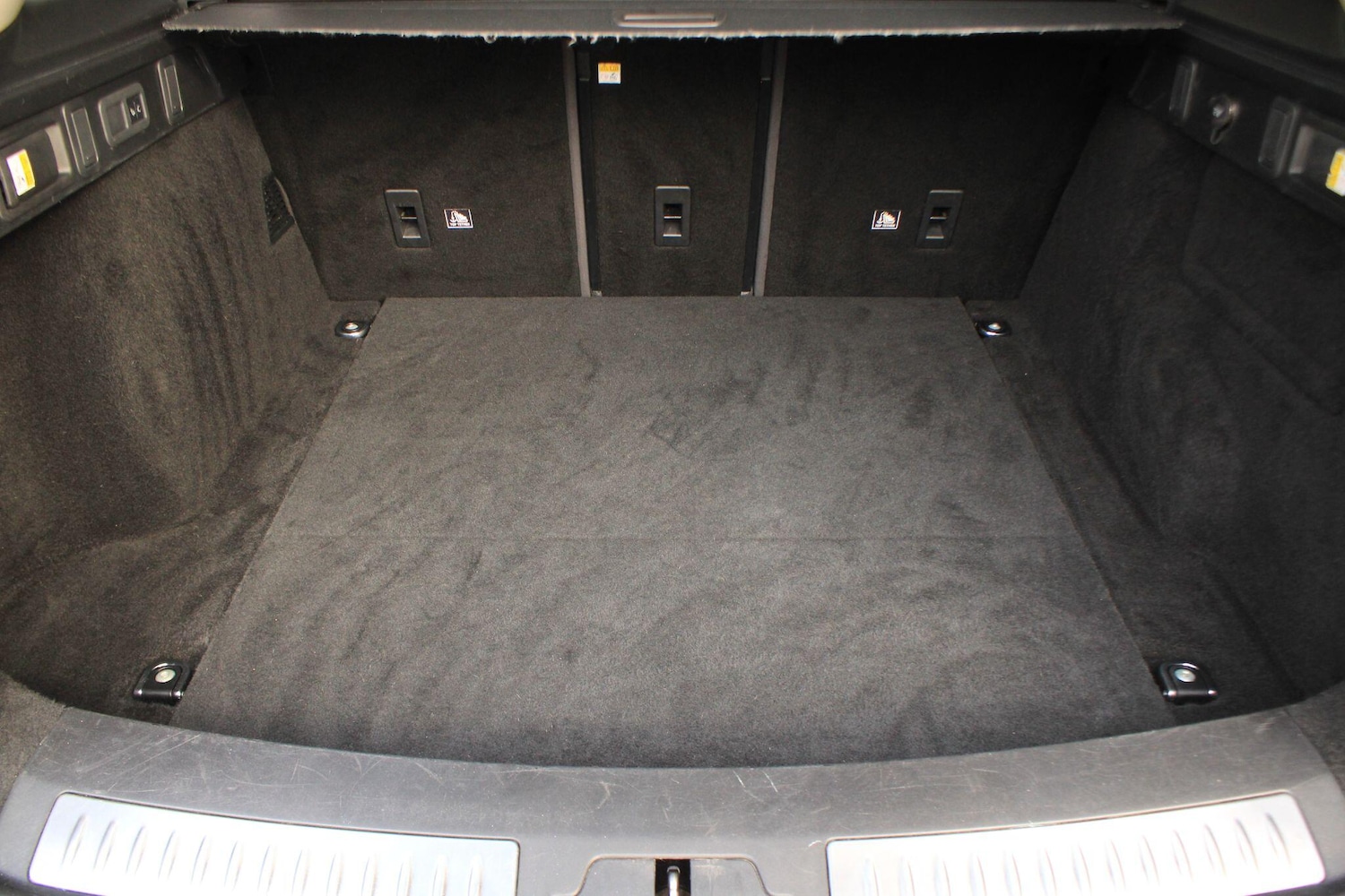 Used Land Rover Range Rover Velar 2017 for sale - 77611430: Photo 13