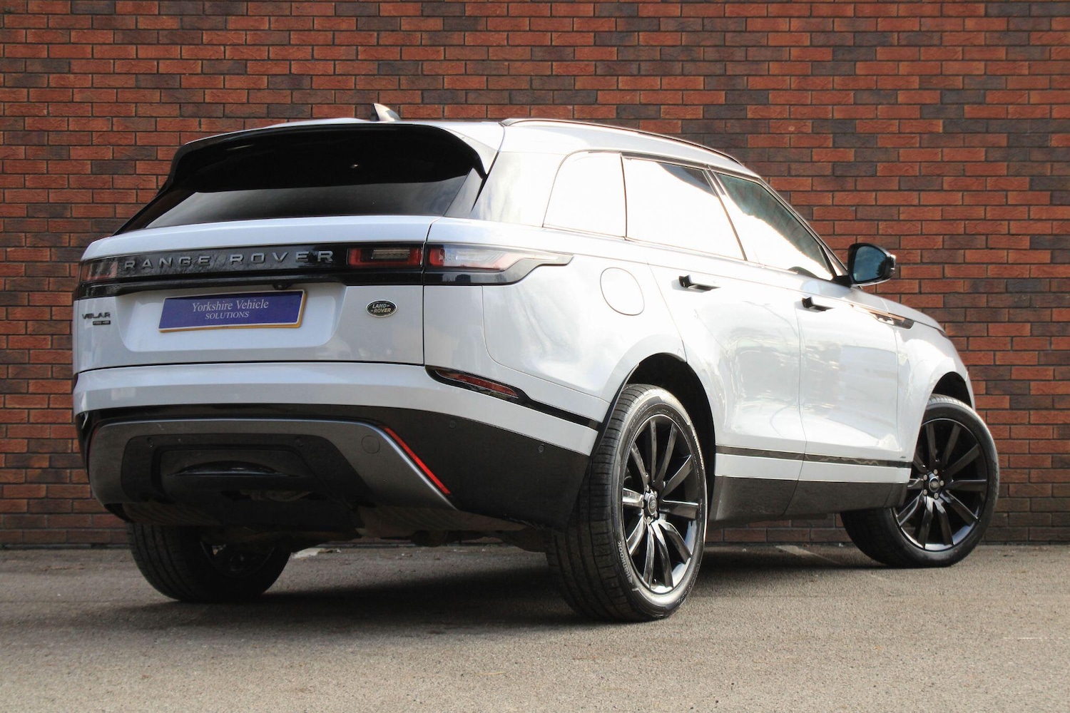 Used Land Rover Range Rover Velar 2017 for sale - 77611430: Photo 19