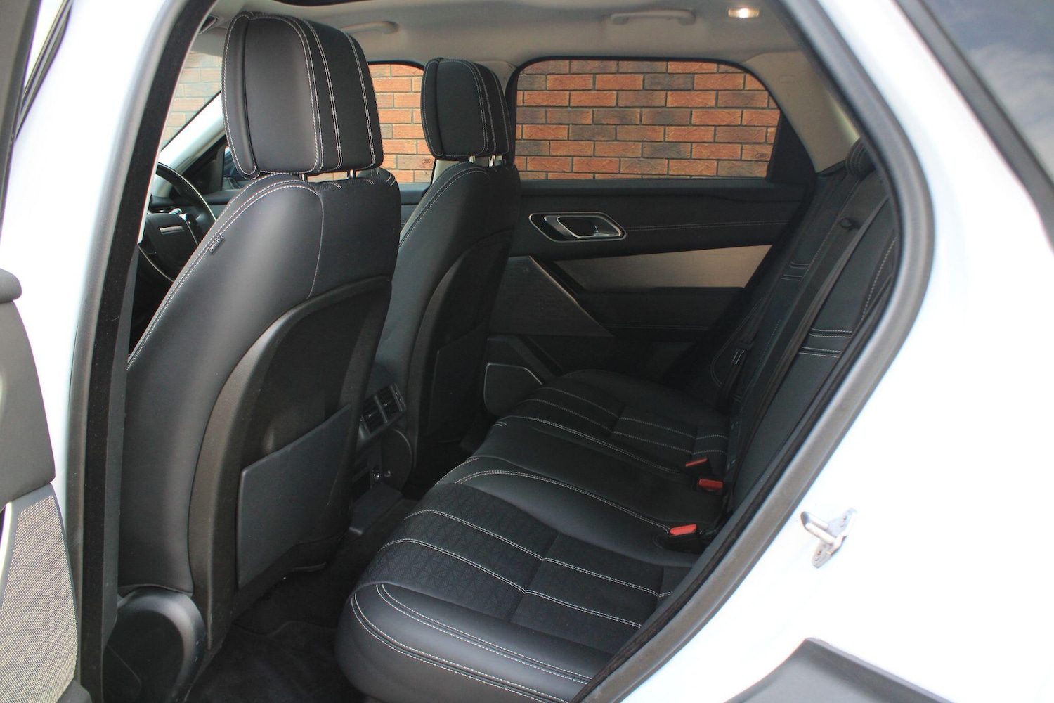 Used Land Rover Range Rover Velar 2017 for sale - 77611430: Photo 24