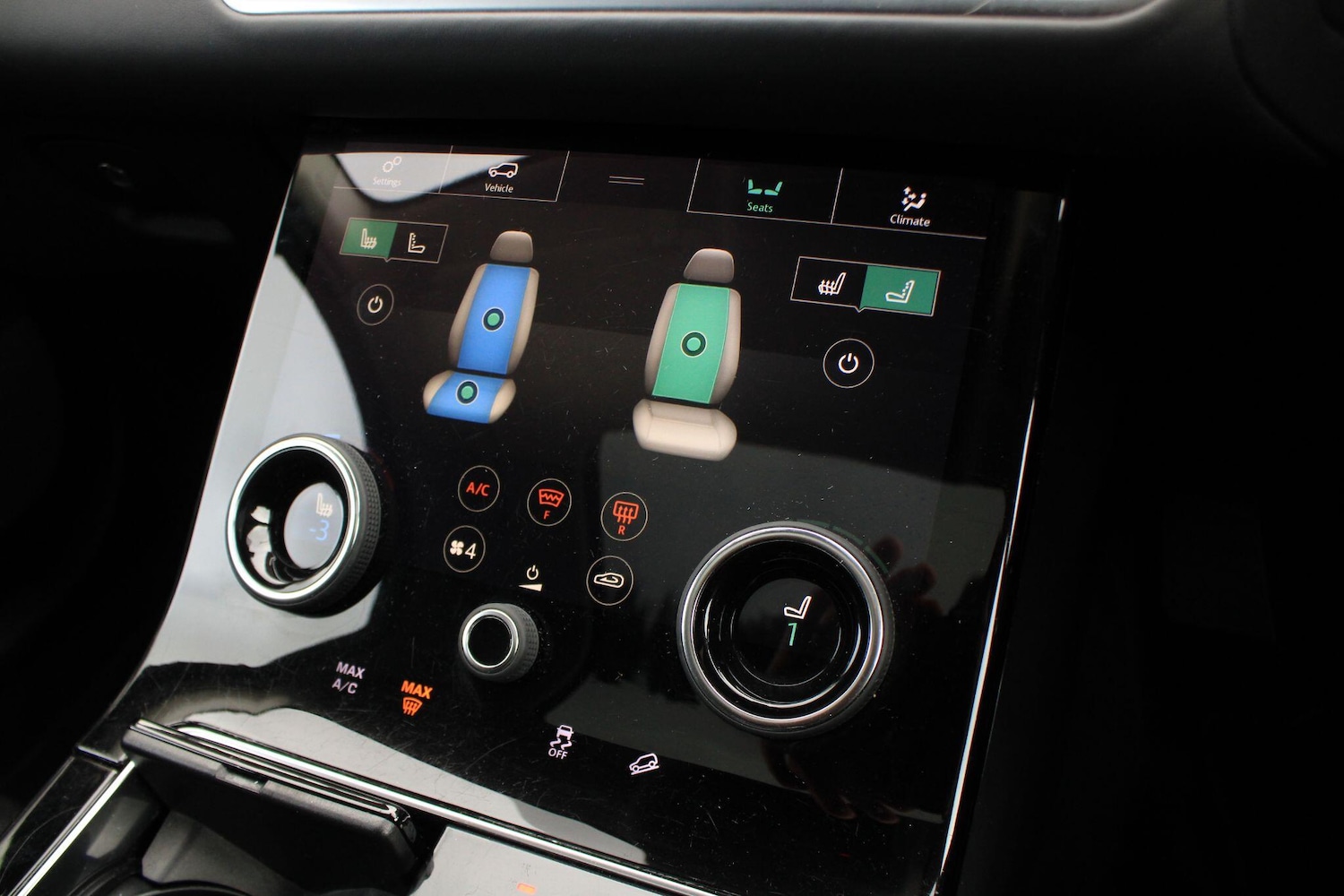 Used Land Rover Range Rover Velar 2017 for sale - 77611430: Photo 26