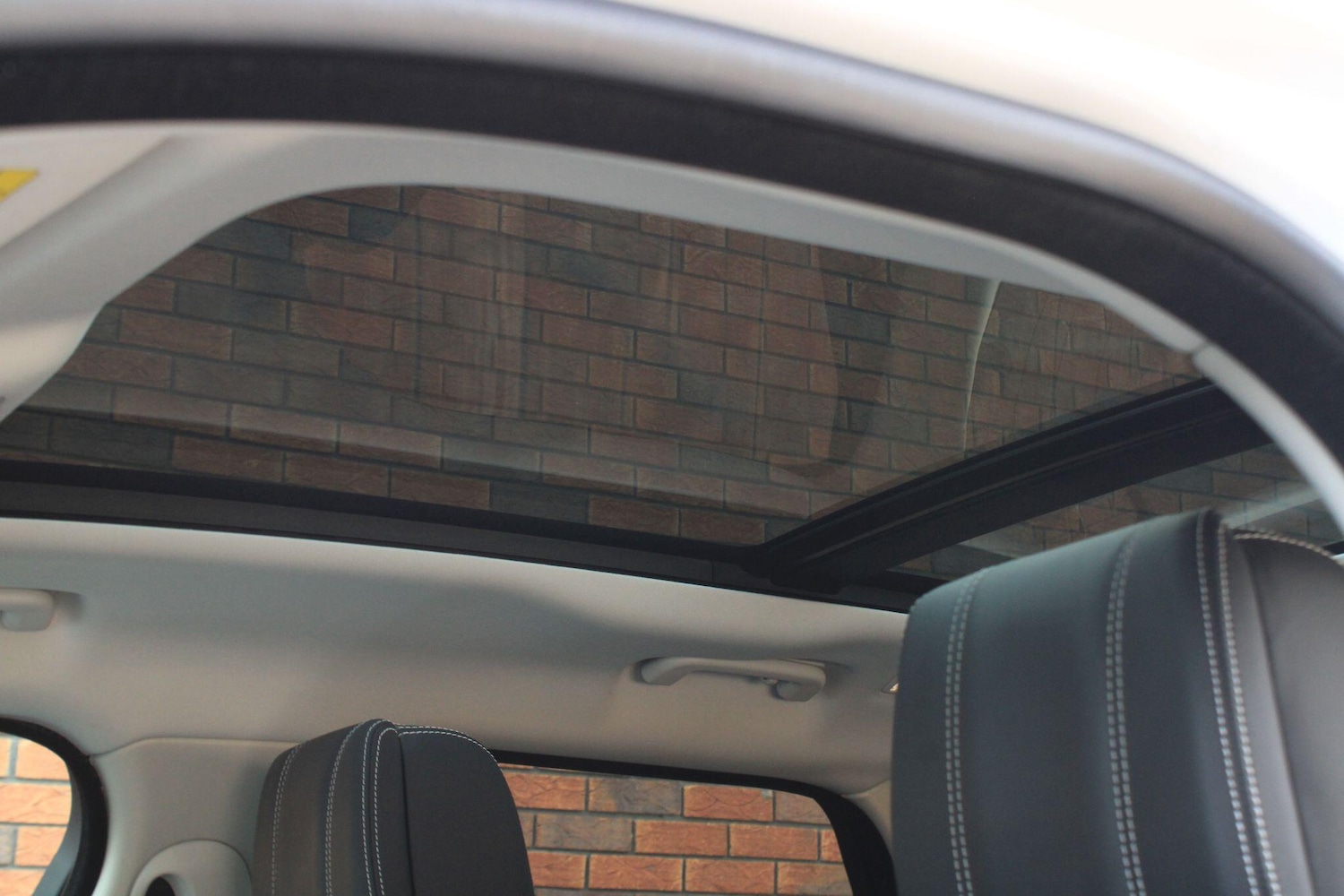 Used Land Rover Range Rover Velar 2017 for sale - 77611430: Photo 6