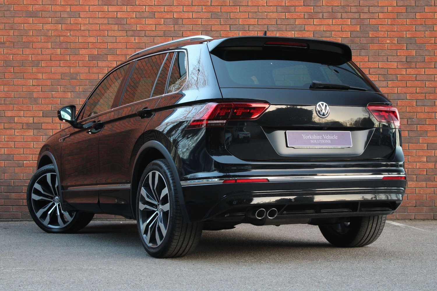 Used Volkswagen Tiguan for sale - 77738165: Photo 3