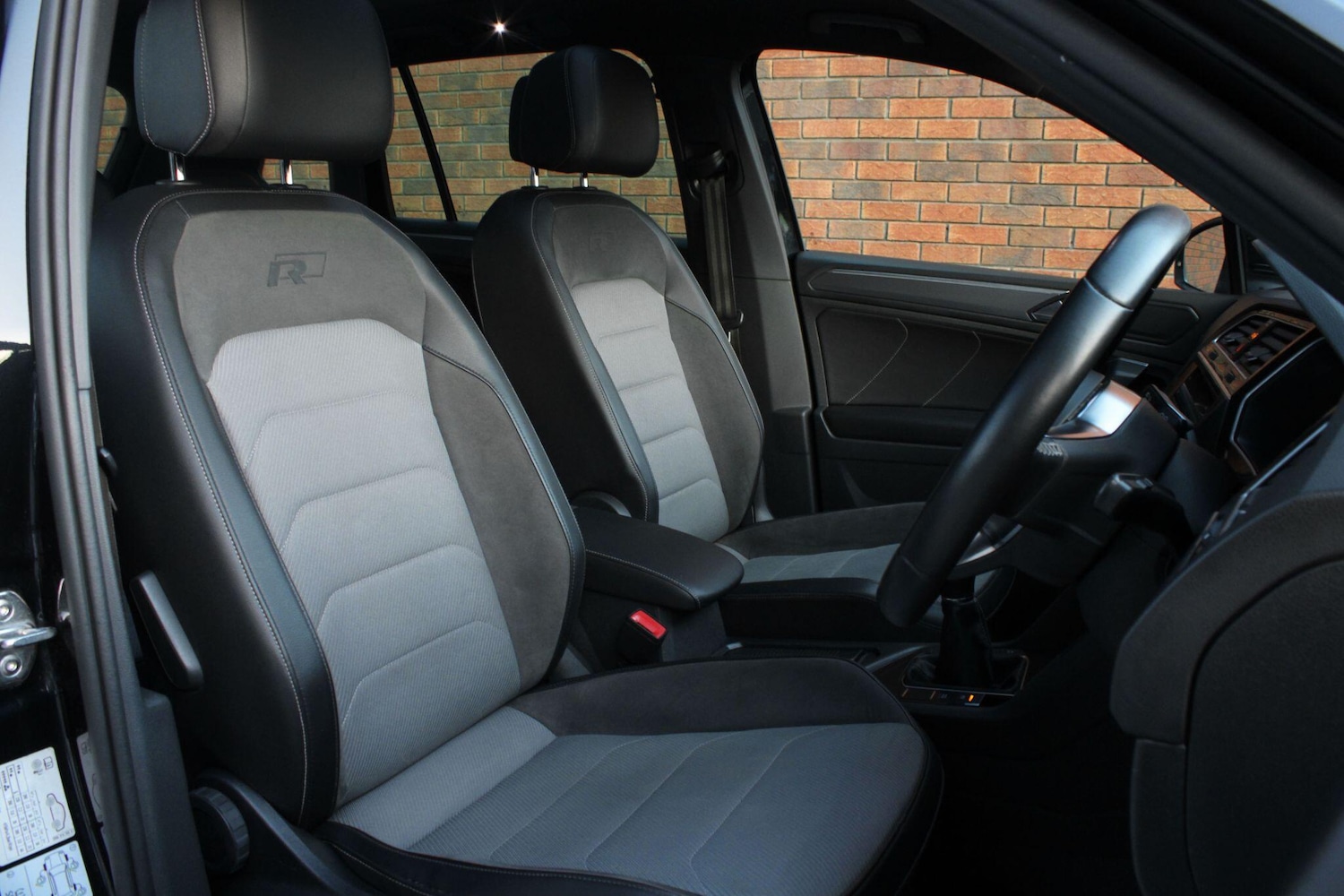 Used Volkswagen Tiguan for sale - 77738165: Photo 4