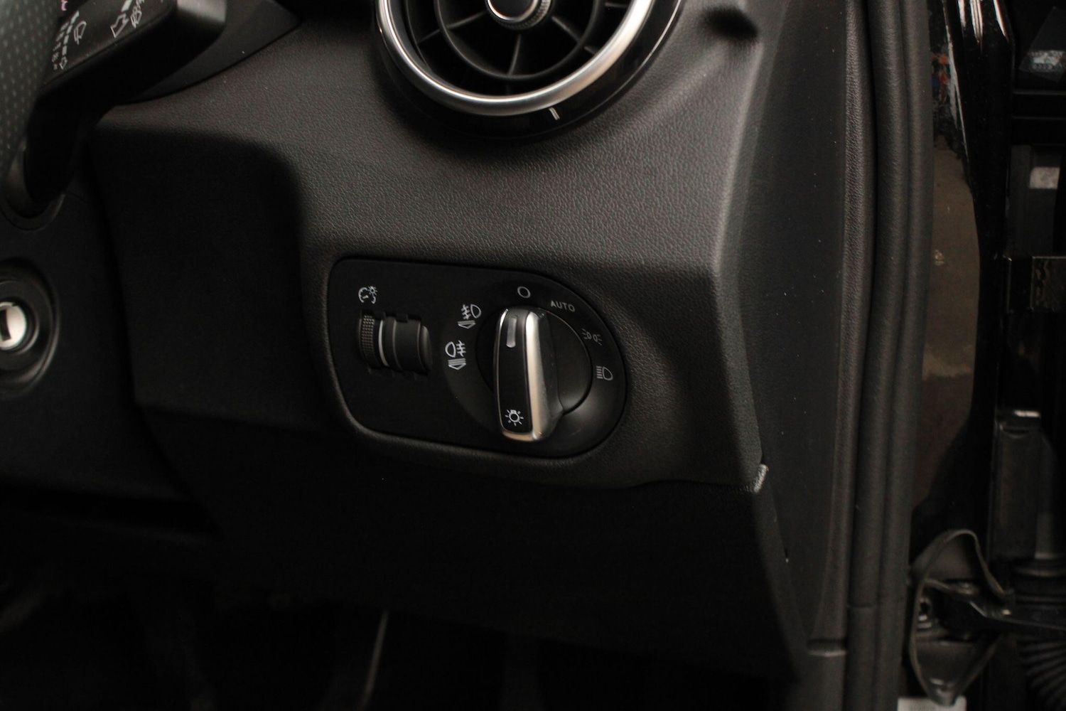 Used Audi A1 2018 for sale - 77040298: Photo 27