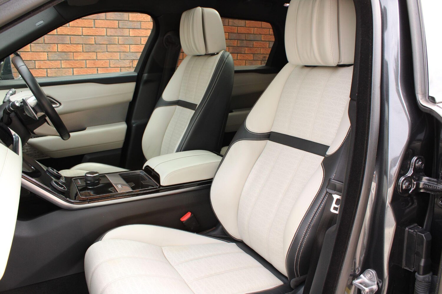 Used Land Rover Range Rover Velar for sale - 78033636: Photo 19