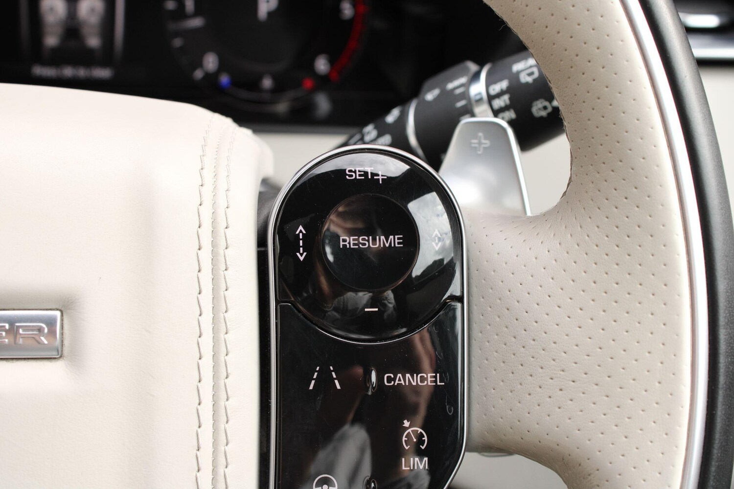 Used Land Rover Range Rover Velar for sale - 78033636: Photo 31