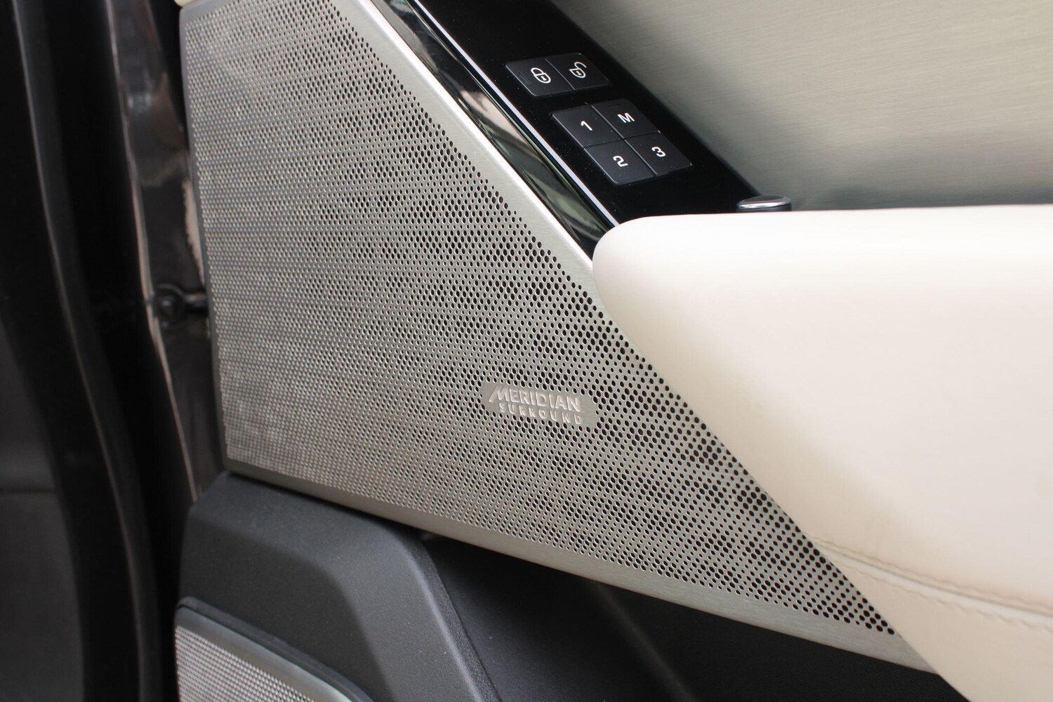 Used Land Rover Range Rover Velar for sale - 78033636: Photo 33