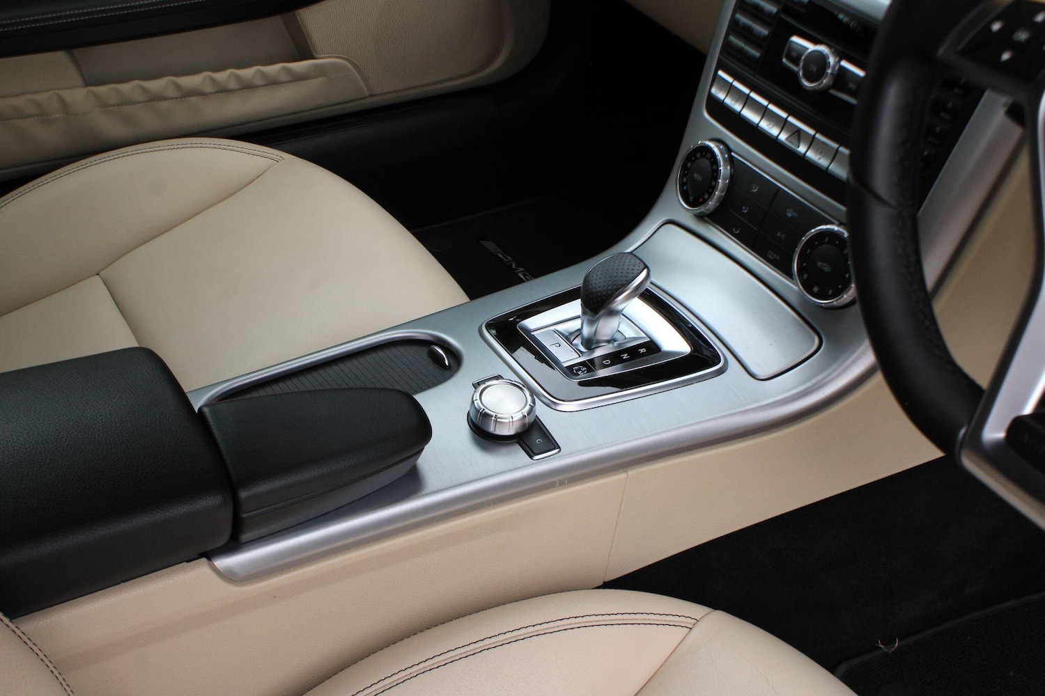 Used Mercedes-Benz SLK 2015 for sale - 77538346: Photo 21