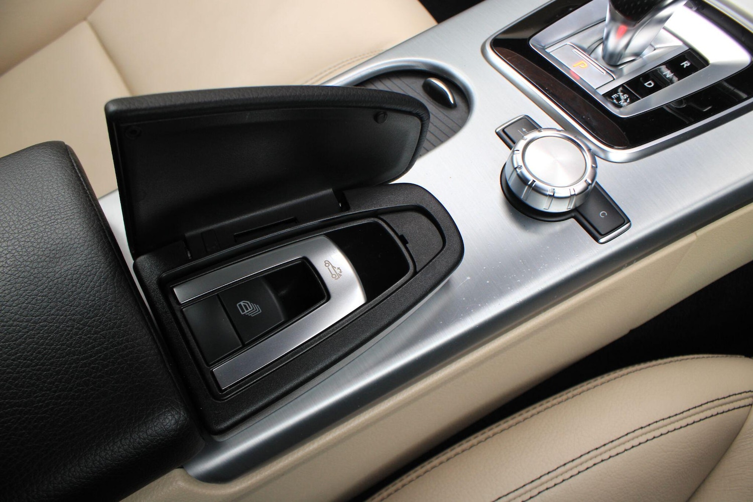 Used Mercedes-Benz SLK 2015 for sale - 77538346: Photo 27