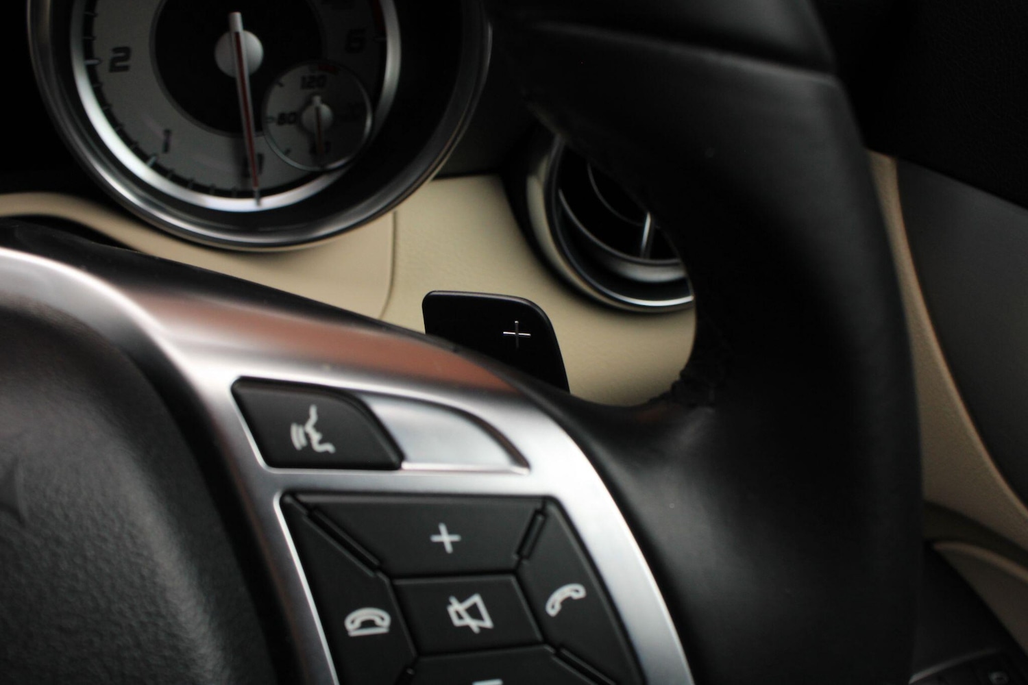 Used Mercedes-Benz SLK 2015 for sale - 77538346: Photo 31