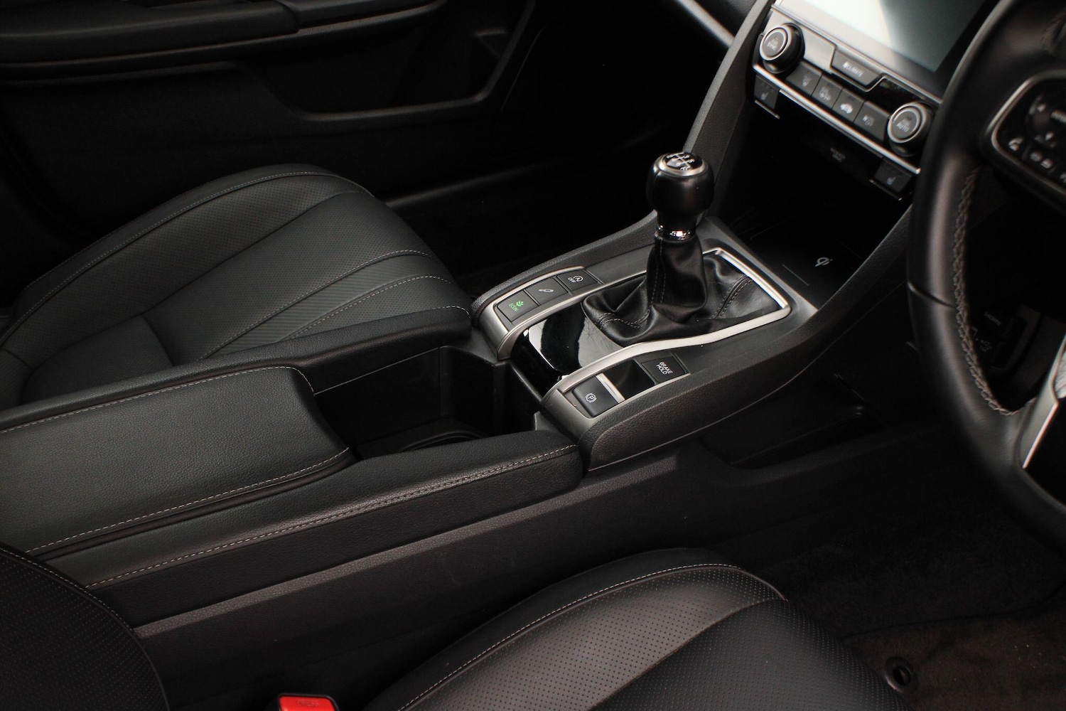 Used Honda Civic 2018 for sale - 77612660: Photo 24