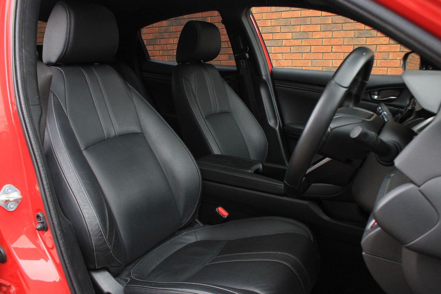 Used Honda Civic 2018 for sale - 77612660: Photo 4