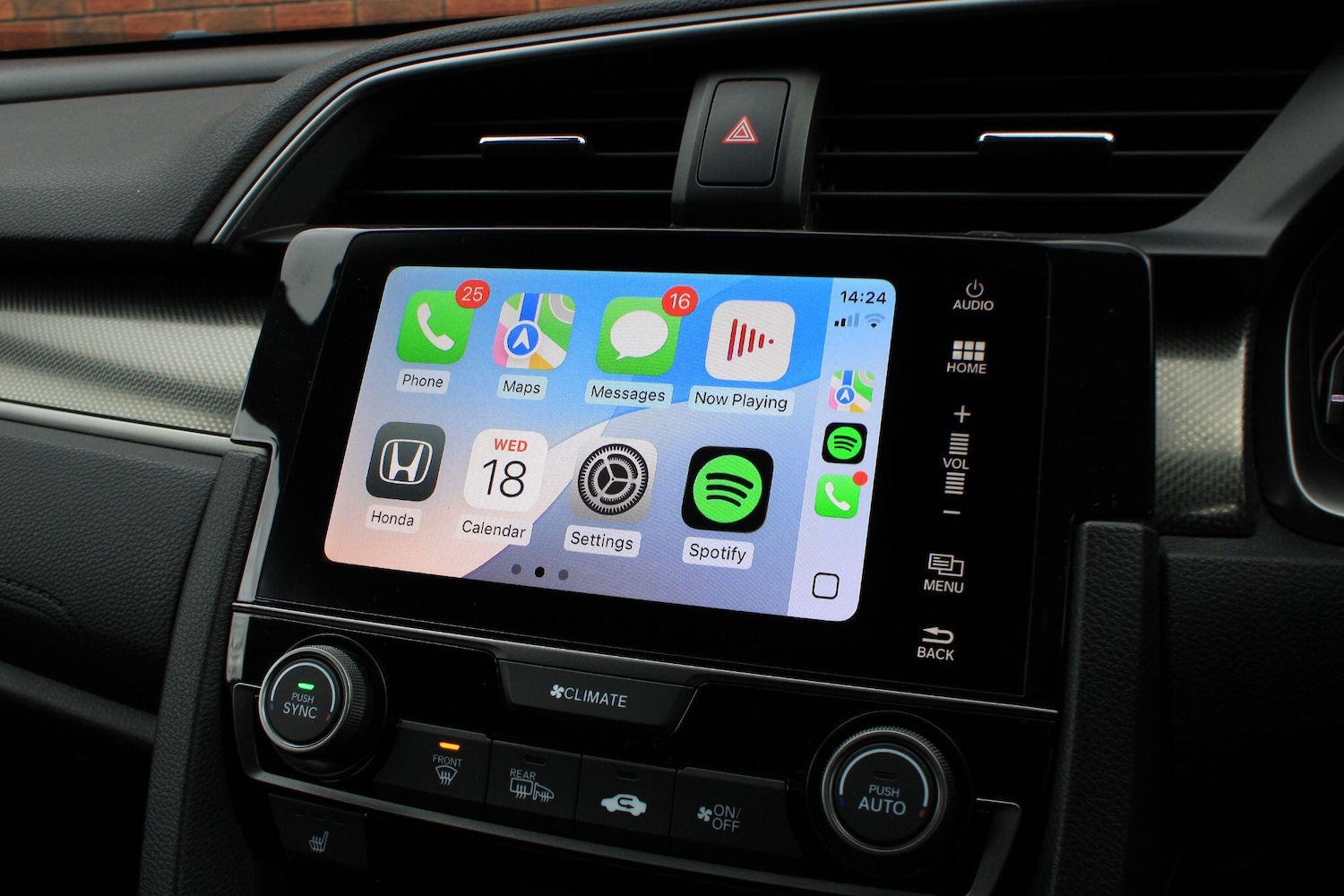 Used Honda Civic 2018 for sale - 77612660: Photo 7