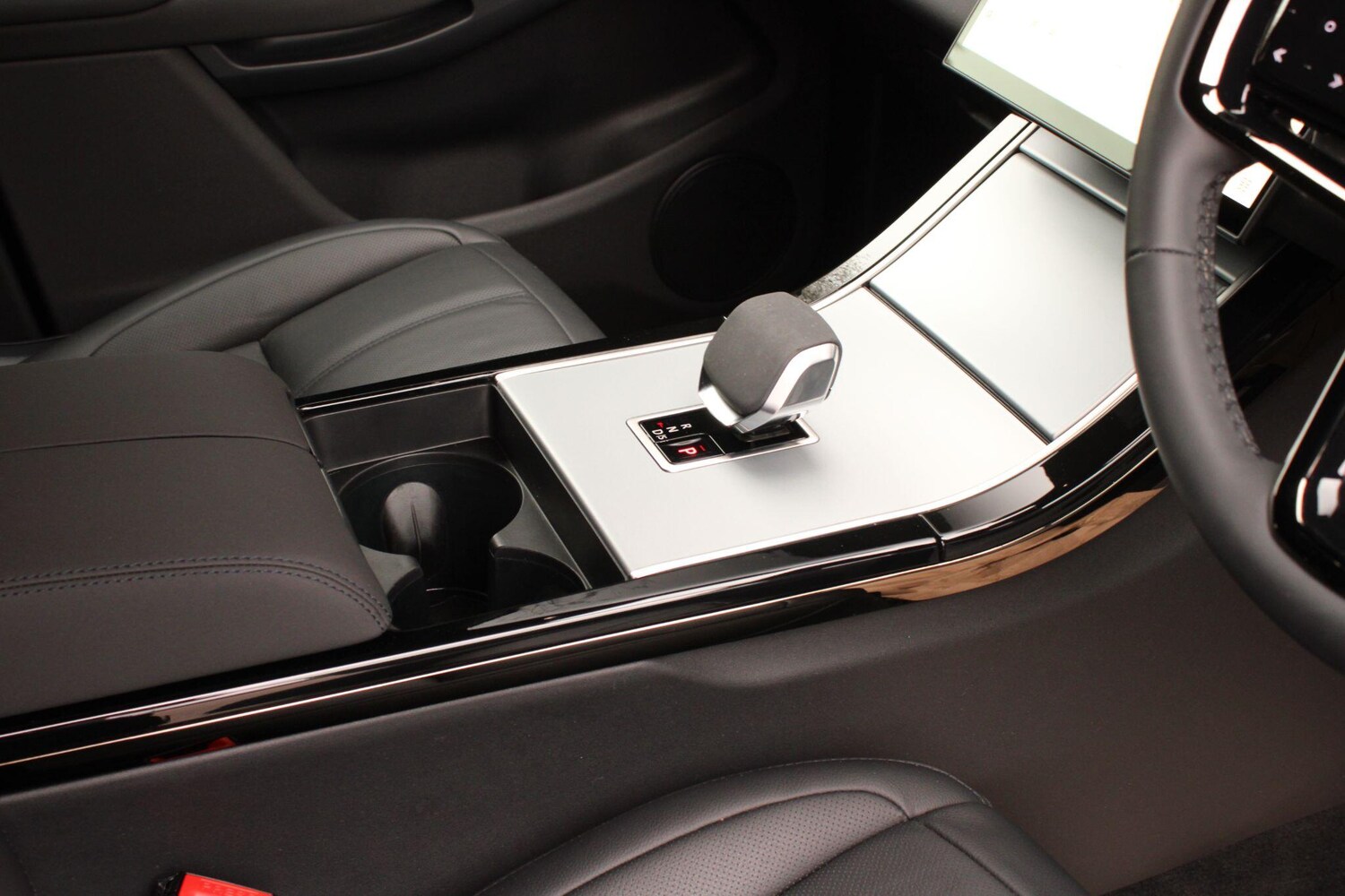 Used Land Rover Range Rover Evoque 2024 for sale - 78101093: Photo 23