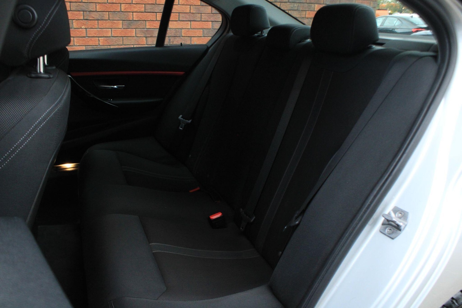 Used BMW 3 Series 2015 for sale - 76270116: Photo 18