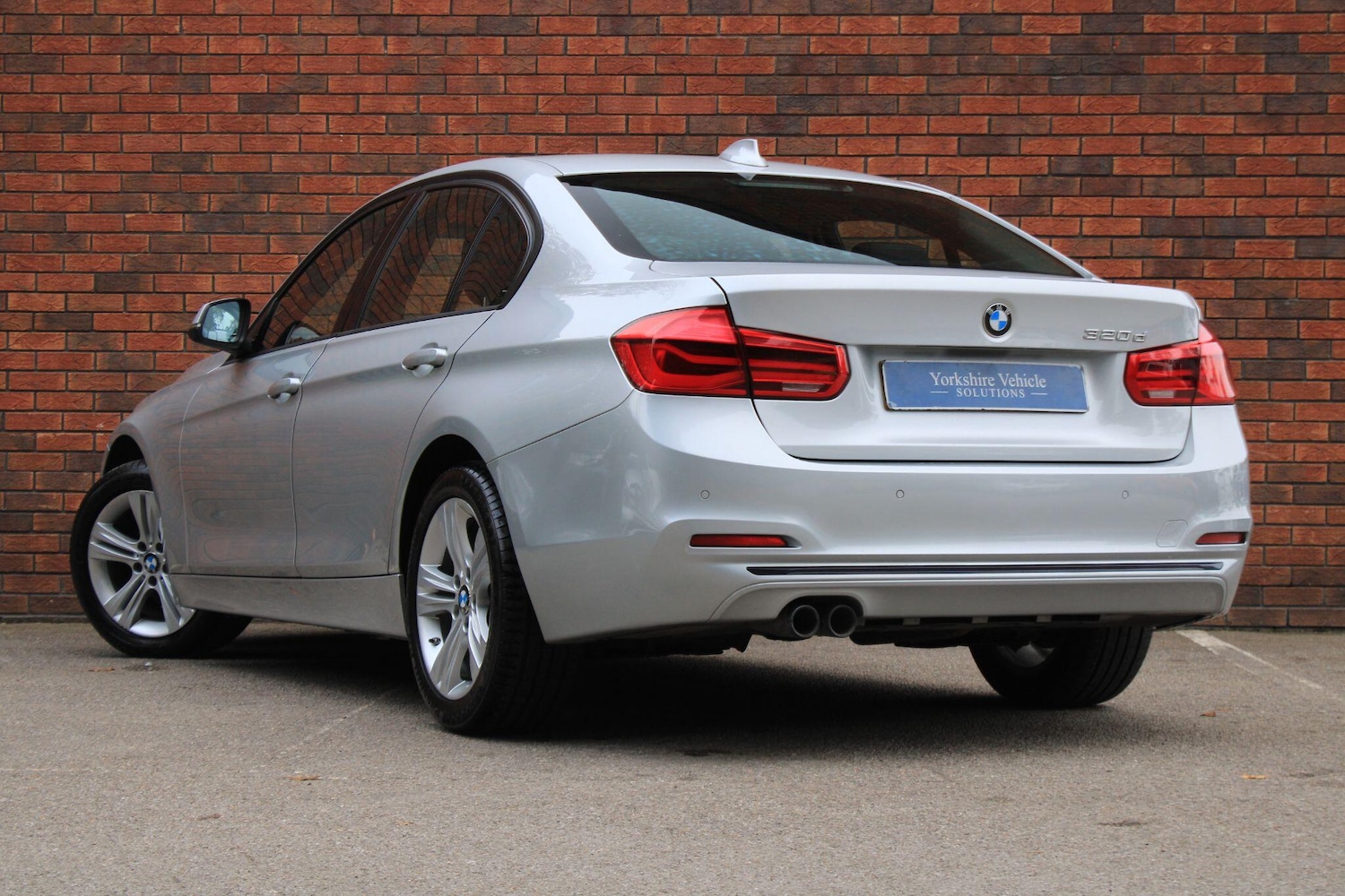Used BMW 3 Series 2015 for sale - 76270116: Photo 3
