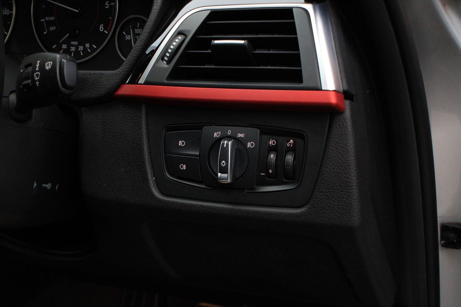 Used BMW 3 Series 2015 for sale - 76270116: Photo 30