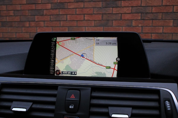 Used BMW 3 Series 2015 for sale - 76270116: Photo 6