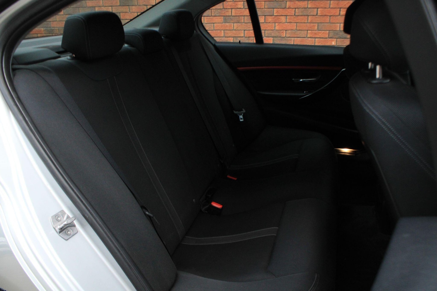 Used BMW 3 Series 2015 for sale - 76270116: Photo 9