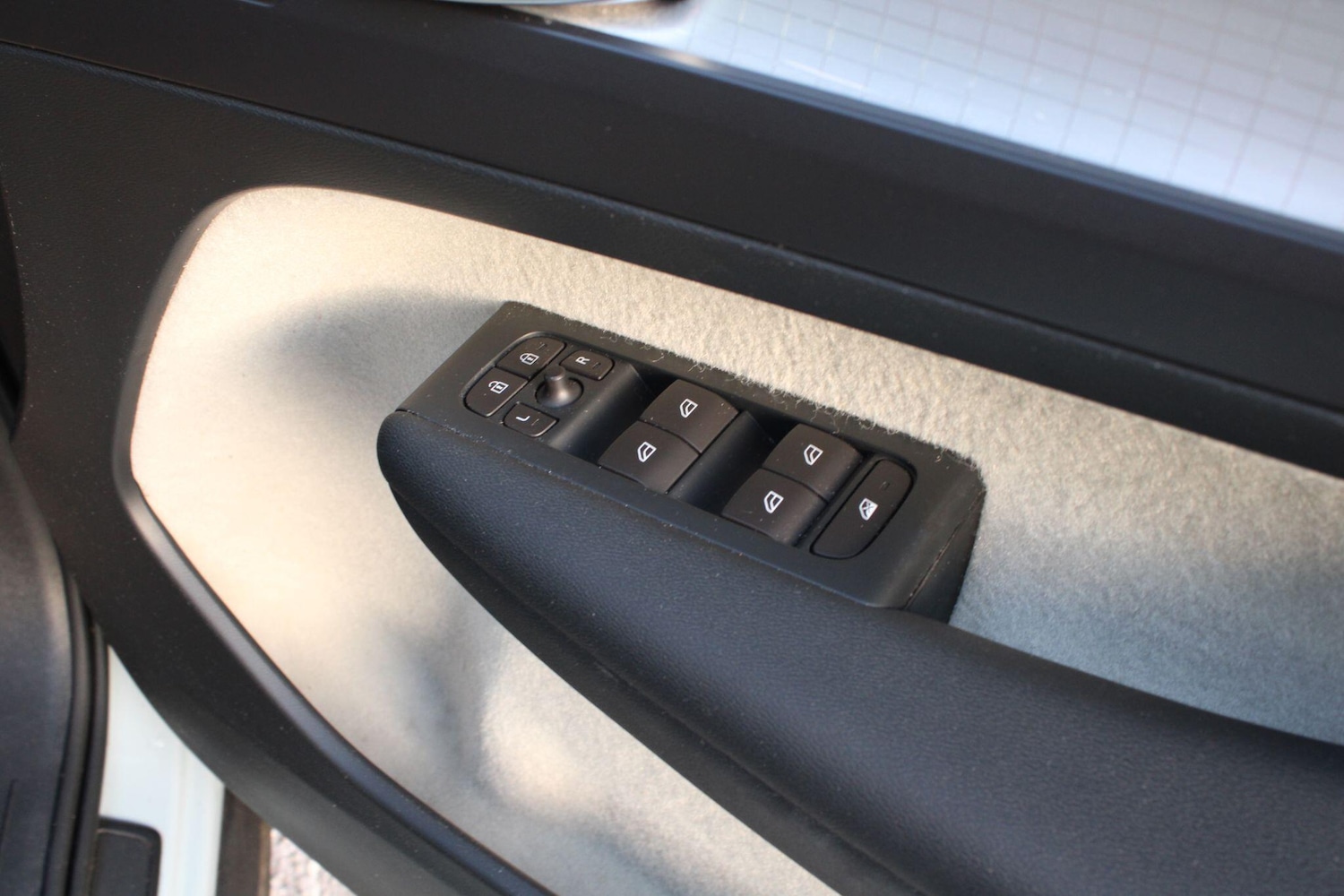 Used Volvo XC40 2018 for sale - 78033598: Photo 30