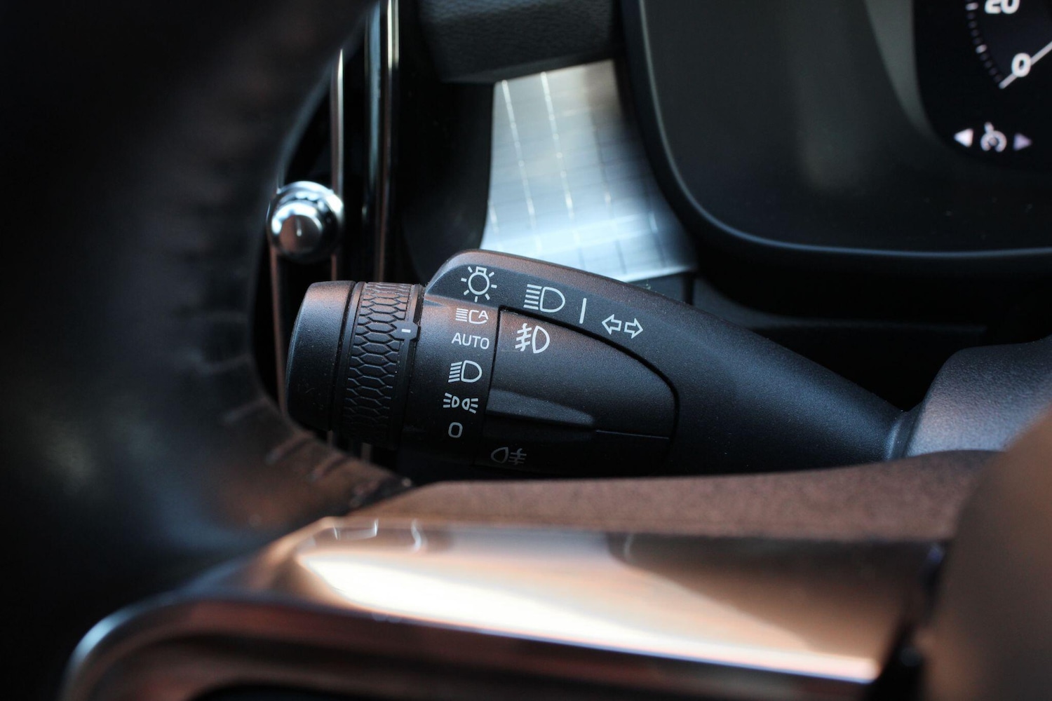 Used Volvo XC40 2018 for sale - 78033598: Photo 31