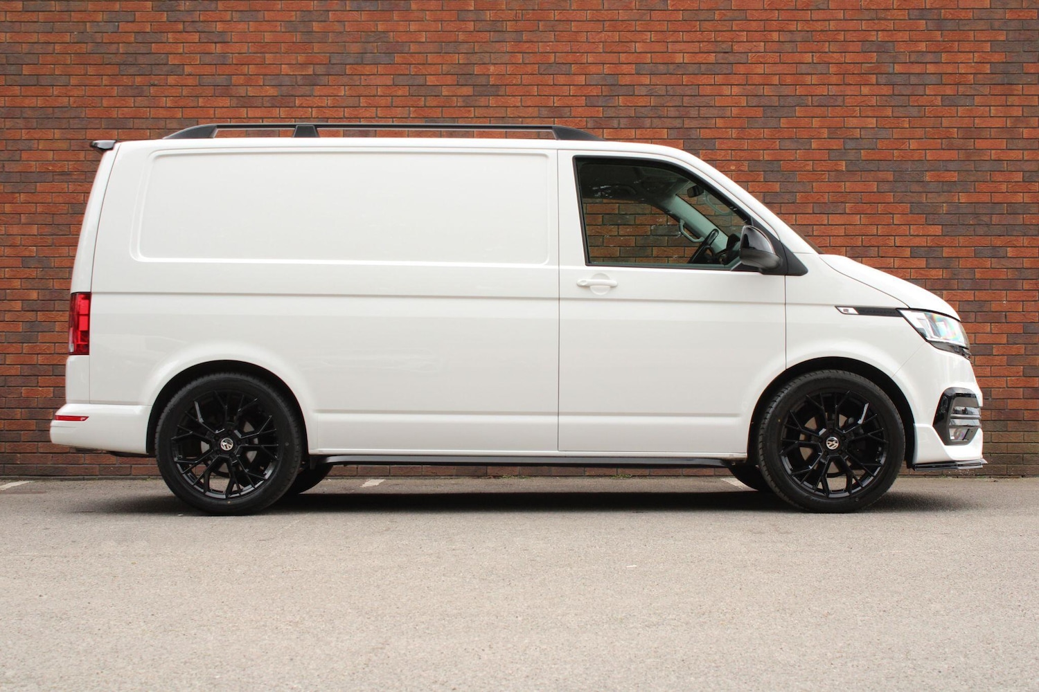 Used Volkswagen Transporter 2022 for sale - 78184494: Photo 2