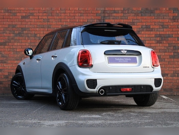 Used MINI Hatch 2020 for sale - 76786790: Photo
