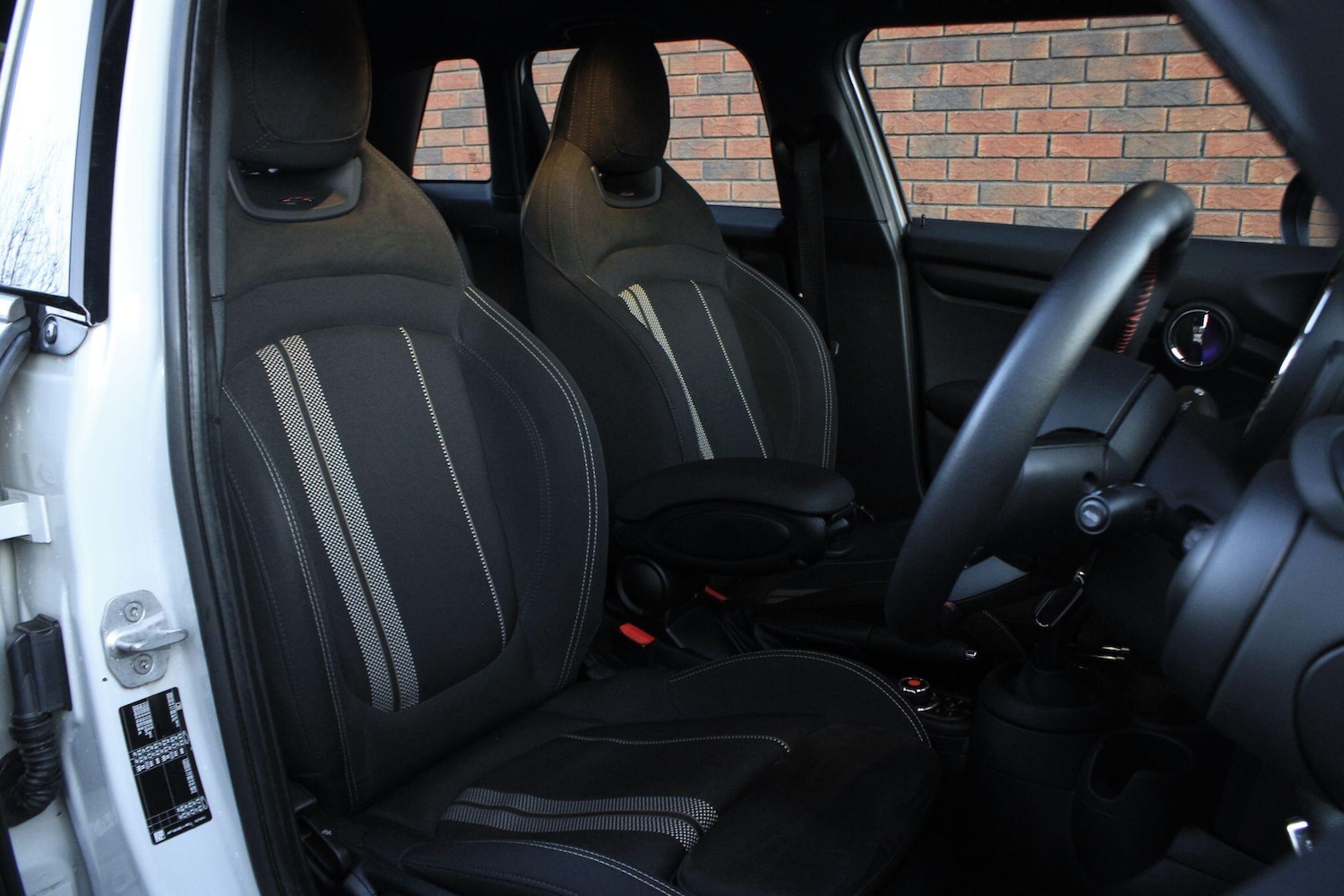 Used MINI Hatch 2020 for sale - 76786790: Photo 4