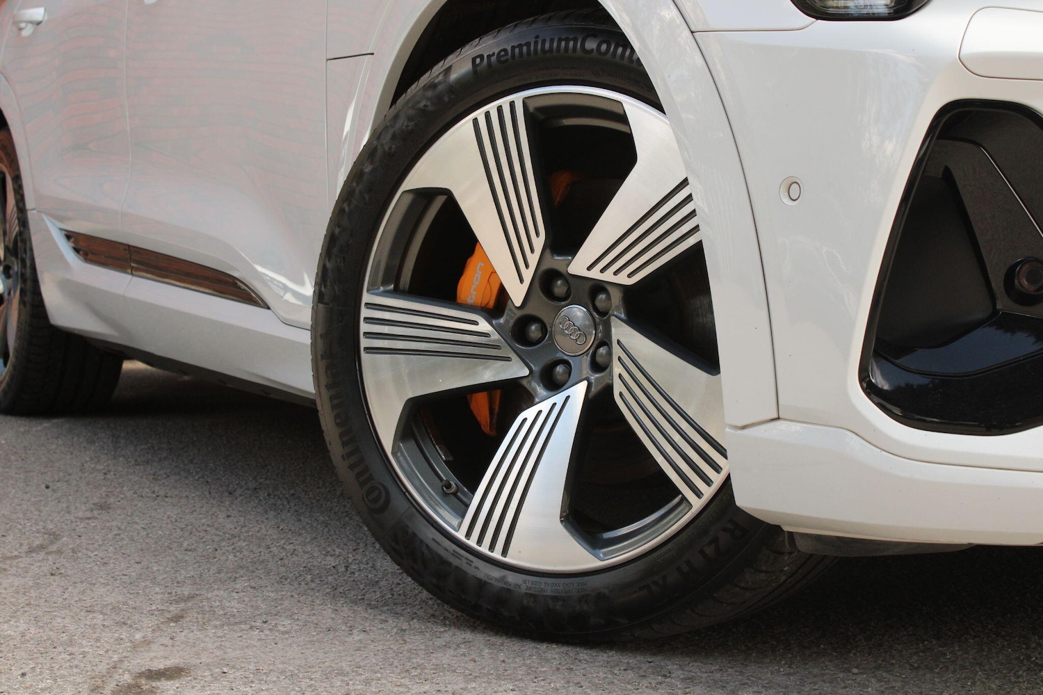 Used Audi e-tron 2020 for sale - 78203870: Photo 10